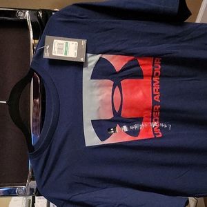 Under Armour T shirt large new with tags